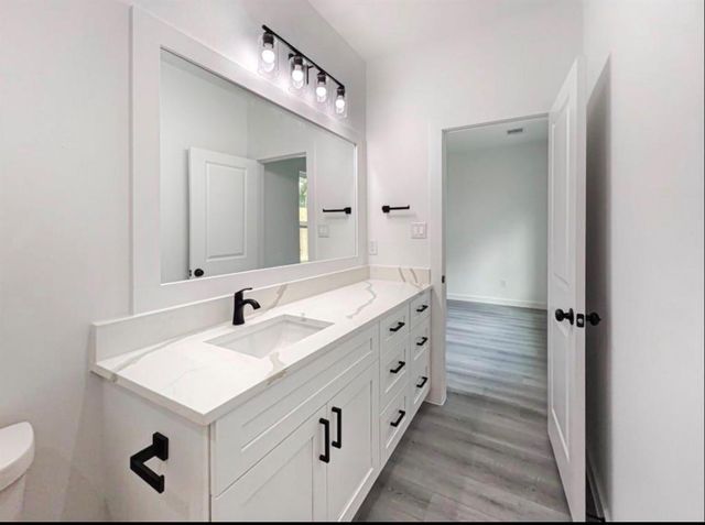 8614 Peachtree Street C, Houston, TX 77016