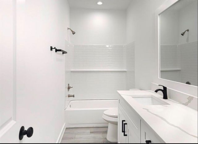 8614 Peachtree Street C, Houston, TX 77016