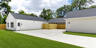 8614 Peachtree Street C, Houston, TX 77016