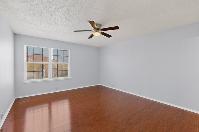 6723 Ambercrest Drive, Arlington, TX 76002