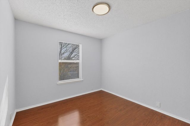 6723 Ambercrest Drive, Arlington, TX 76002