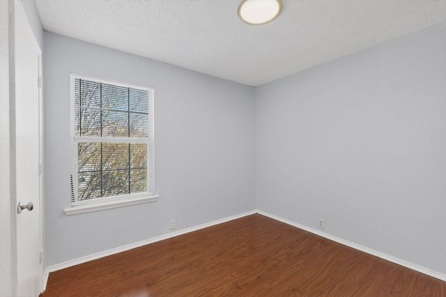 6723 Ambercrest Drive, Arlington, TX 76002