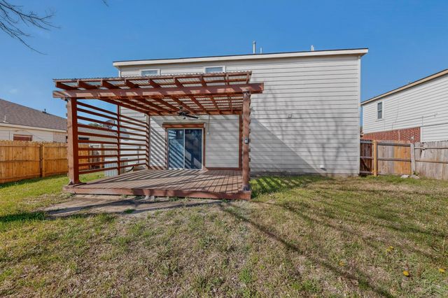 6723 Ambercrest Drive, Arlington, TX 76002