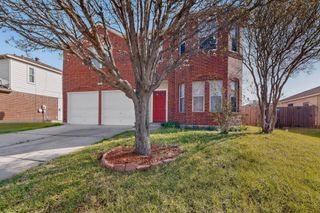 6723 Ambercrest Drive, Arlington, TX 76002