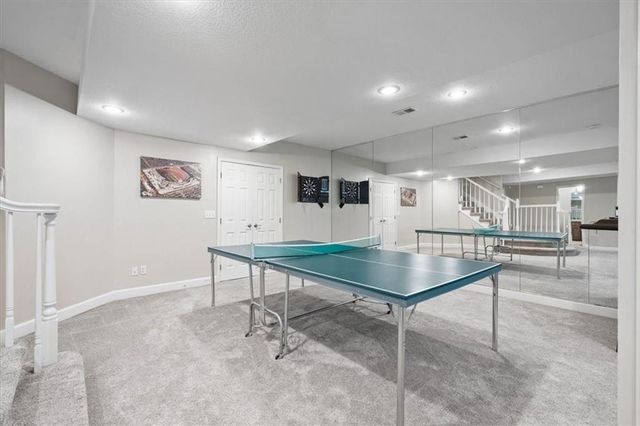 5812 NW Hickory Place, Parkville, MO 64152