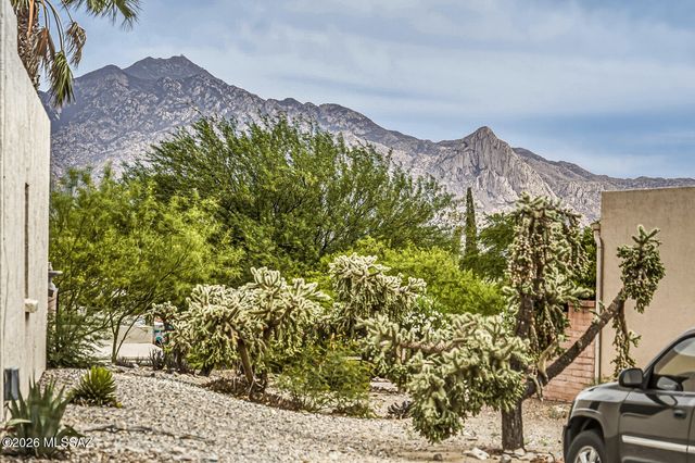 2860 S Camino El Greco, Green Valley, AZ 85622