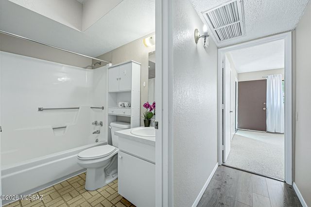 2860 S Camino El Greco, Green Valley, AZ 85622