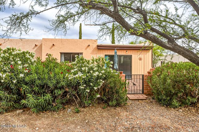 2860 S Camino El Greco, Green Valley, AZ 85622