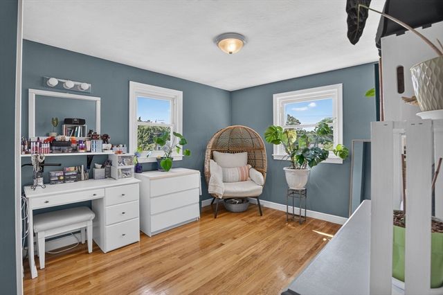 3 Connolly St, Randolph, MA 02368