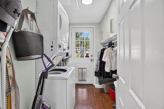 3 Connolly St, Randolph, MA 02368