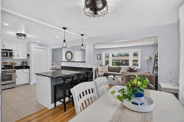 3 Connolly St, Randolph, MA 02368