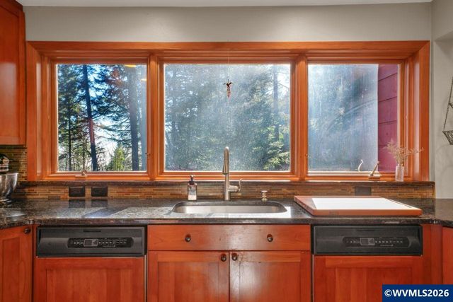 6635 NW Niagara Pl, Corvallis, OR 97330