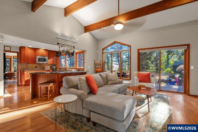 6635 NW Niagara Pl, Corvallis, OR 97330