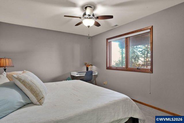 6635 NW Niagara Pl, Corvallis, OR 97330