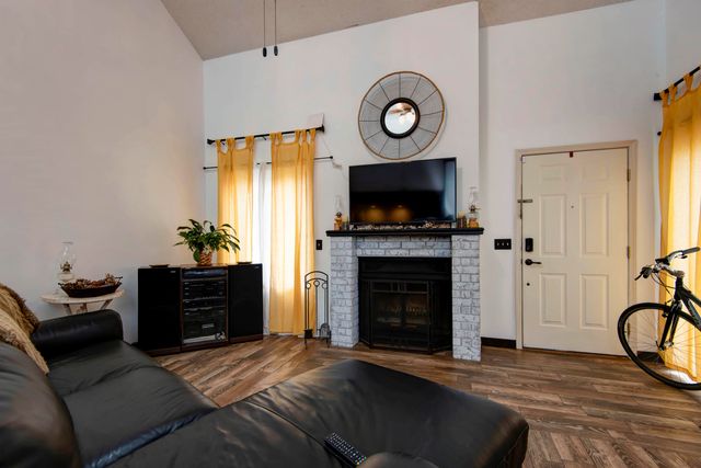 3440 S Delaware Avenue 163, Springfield, MO 65804