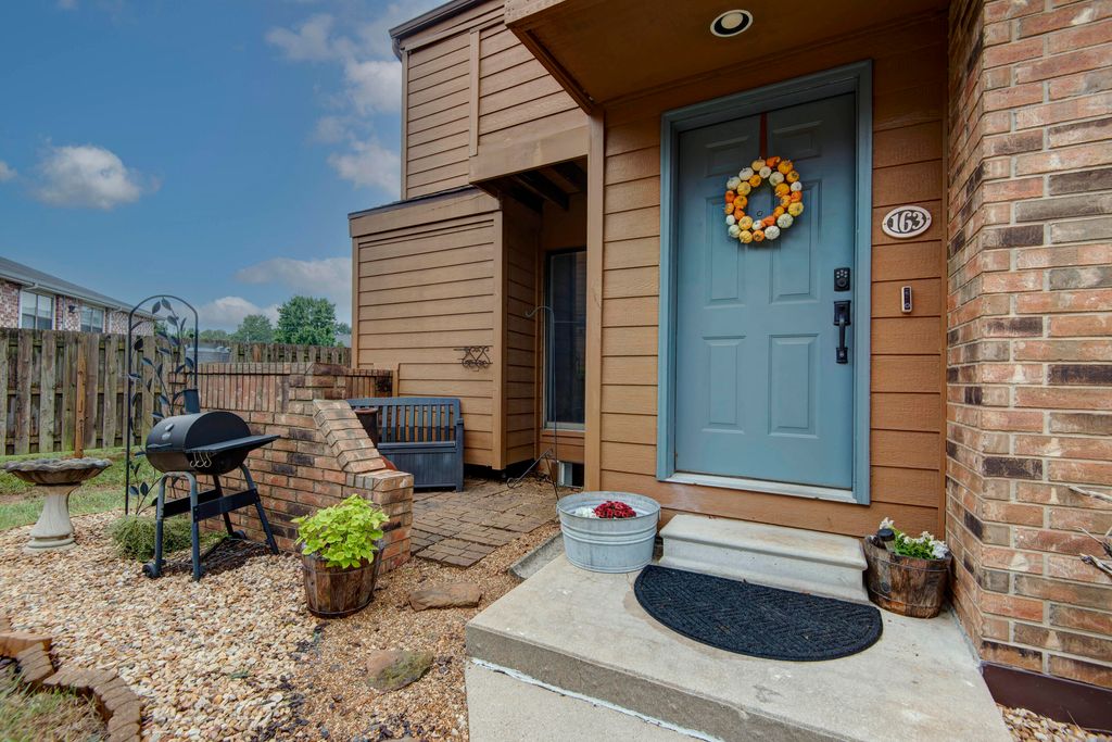 3440 S Delaware Avenue 163, Springfield, MO 65804