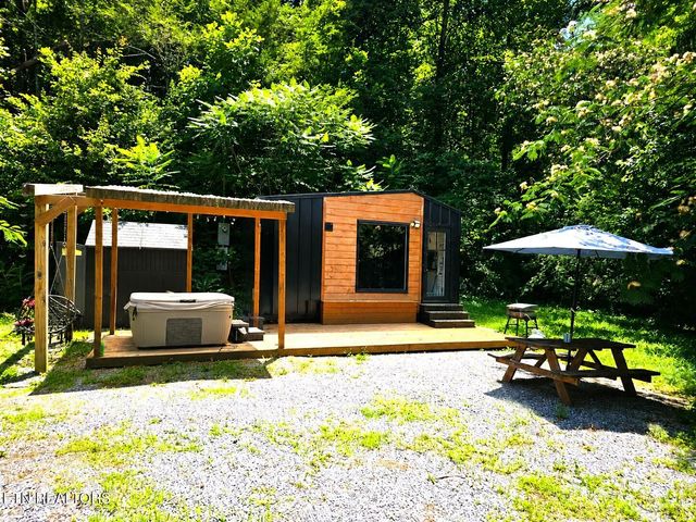 3694 Wilhite Rd, Sevierville, TN 37876