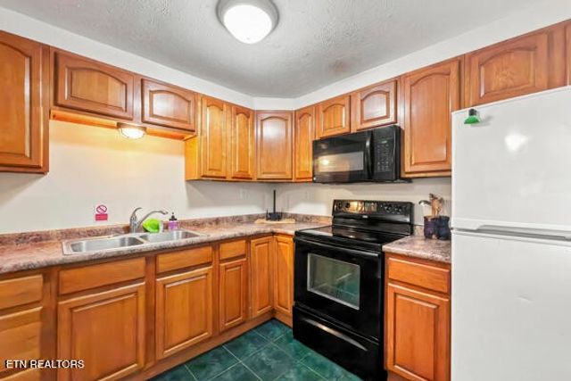 3694 Wilhite Rd, Sevierville, TN 37876