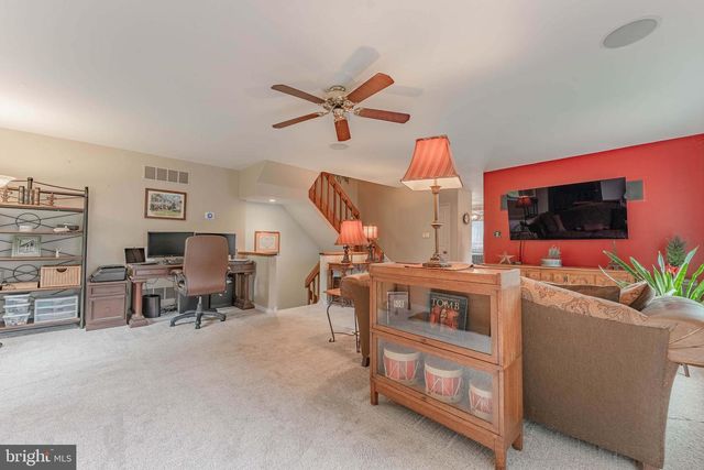 301 S POINT DR, Chadds Ford, PA 19317