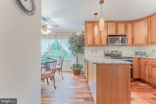 301 S POINT DR, Chadds Ford, PA 19317