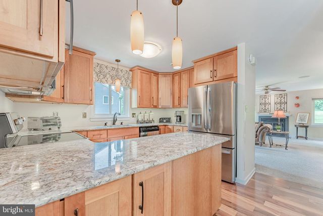 301 S POINT DR, Chadds Ford, PA 19317