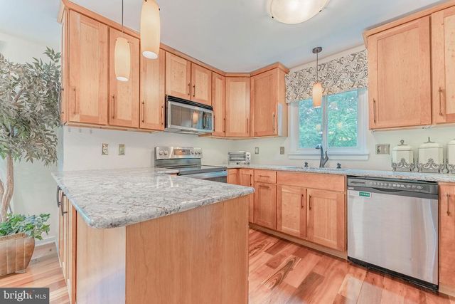 301 S POINT DR, Chadds Ford, PA 19317