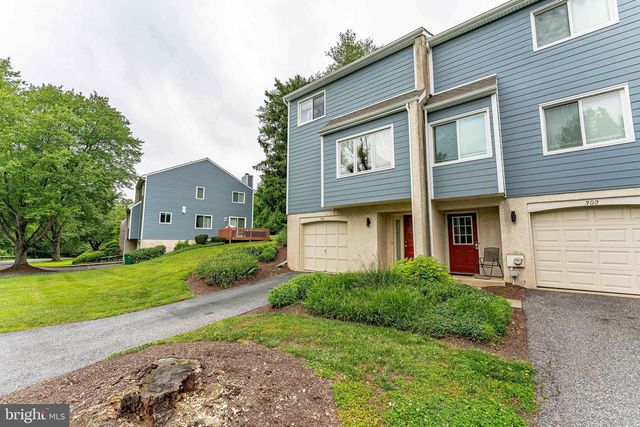 301 S POINT DR, Chadds Ford, PA 19317