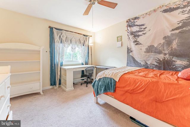 301 S POINT DR, Chadds Ford, PA 19317