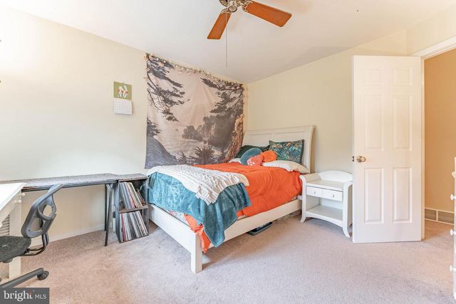 301 S POINT DR, Chadds Ford, PA 19317