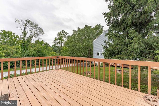 301 S POINT DR, Chadds Ford, PA 19317