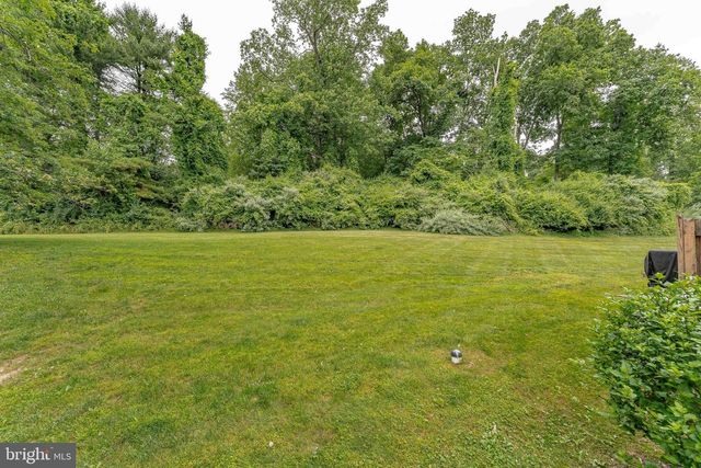 301 S POINT DR, Chadds Ford, PA 19317