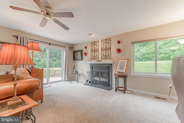 301 S POINT DR, Chadds Ford, PA 19317