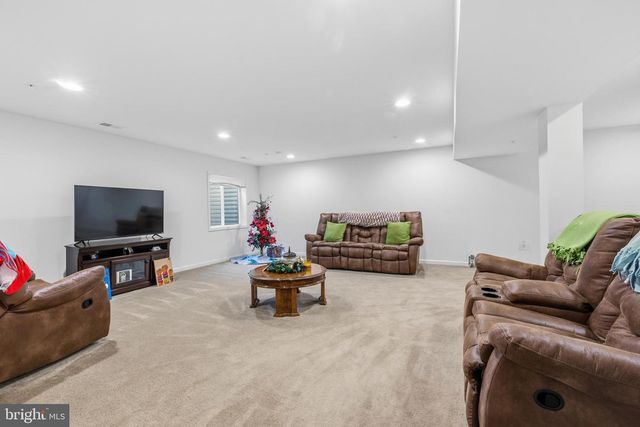 5173 MUDVILLE LN, Waldorf, MD 20602