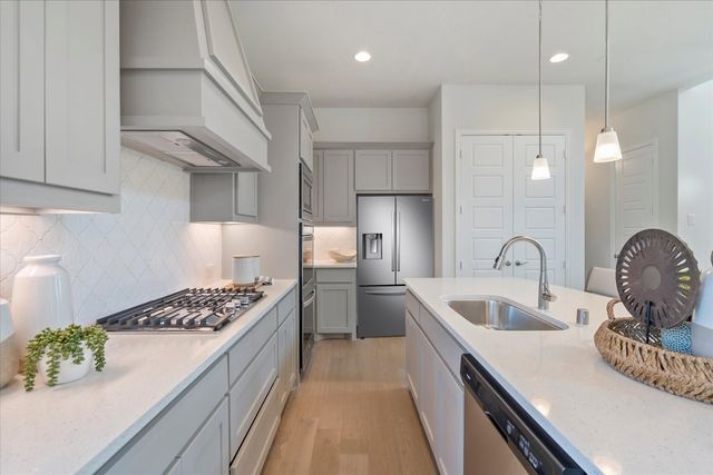 2702 Colby Drive, Mansfield, TX 76063