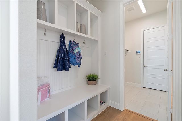 2702 Colby Drive, Mansfield, TX 76063