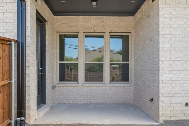 2702 Colby Drive, Mansfield, TX 76063