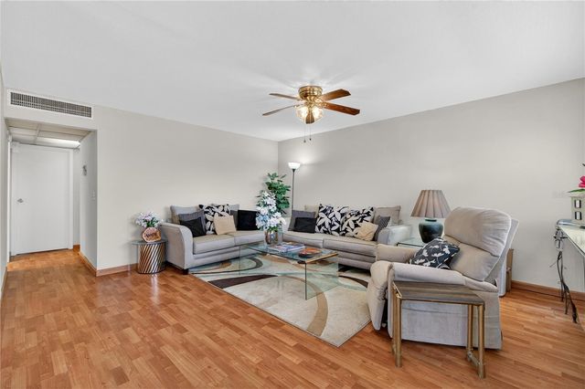 201 BEDFORD TRAIL F121, Sun City Center, FL 33573