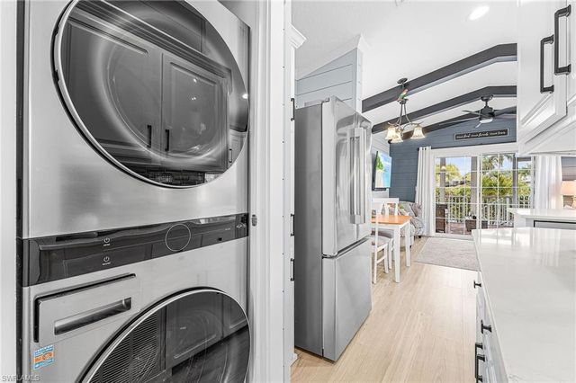 5233 Pineland Daisy TRL, Fort Myers, FL 33905