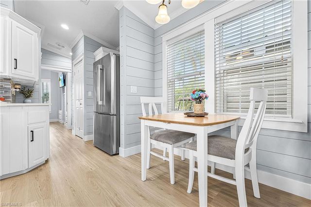 5233 Pineland Daisy TRL, Fort Myers, FL 33905