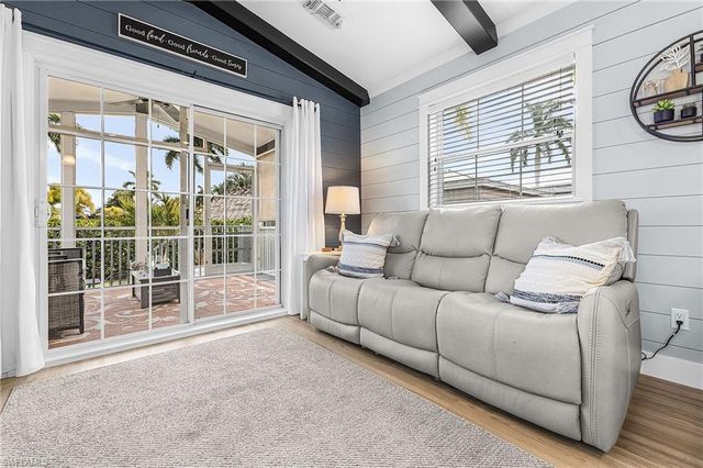 5233 Pineland Daisy TRL, Fort Myers, FL 33905