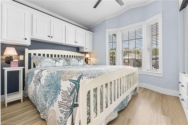 5233 Pineland Daisy TRL, Fort Myers, FL 33905