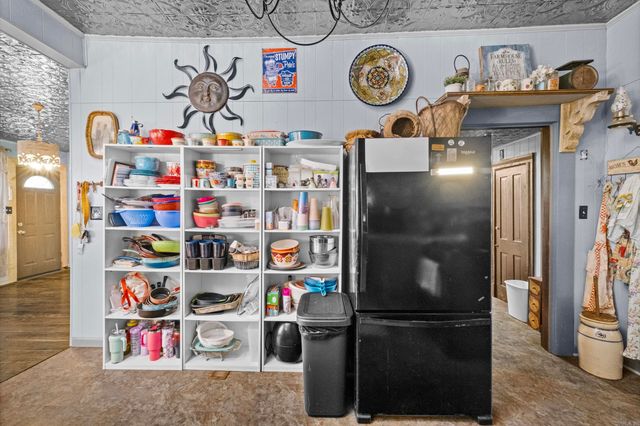 610 W Center Avenue, Searcy, AR 72143