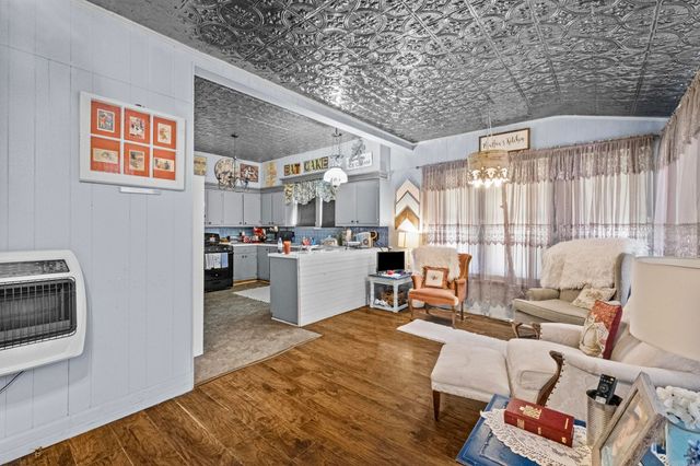 610 W Center Avenue, Searcy, AR 72143