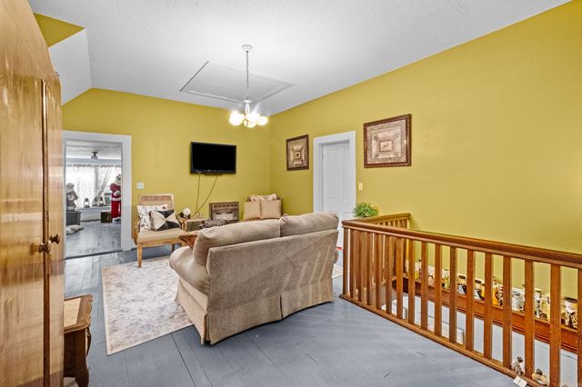 610 W Center Avenue, Searcy, AR 72143