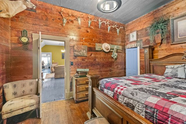 610 W Center Avenue, Searcy, AR 72143