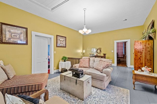 610 W Center Avenue, Searcy, AR 72143