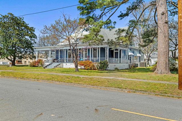 610 W Center Avenue, Searcy, AR 72143