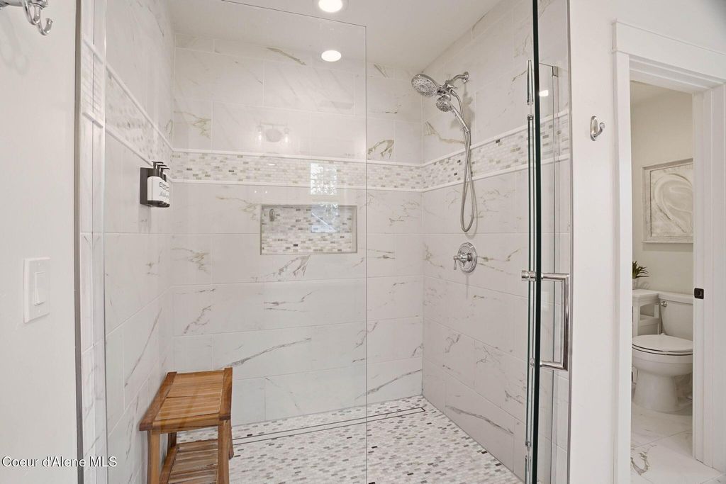 804 E WALLACE AVE, Coeur d'Alene, ID 83814 photo 43