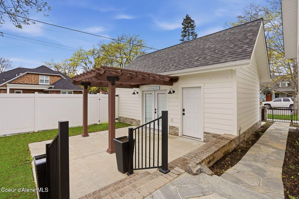 804 E WALLACE AVE, Coeur d'Alene, ID 83814 photo 74