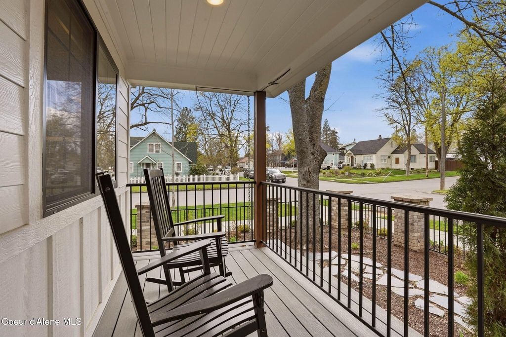 804 E WALLACE AVE, Coeur d'Alene, ID 83814 photo 9
